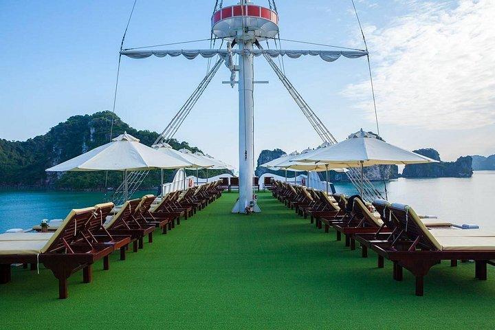 Dragon Legend Cruises 2Days/1Night 5 Star すべて込み