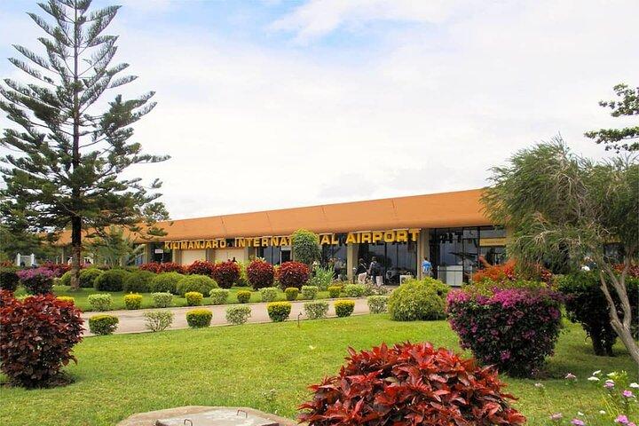 Tránsito desde el aeropuerto a su destino reservado en Karatu