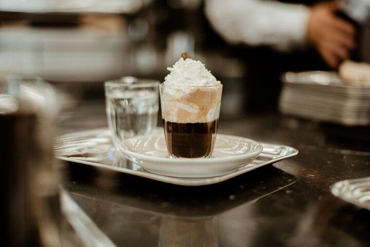 Recorrido cultural de 2,5 horas por los cafés vieneses con degustaciones