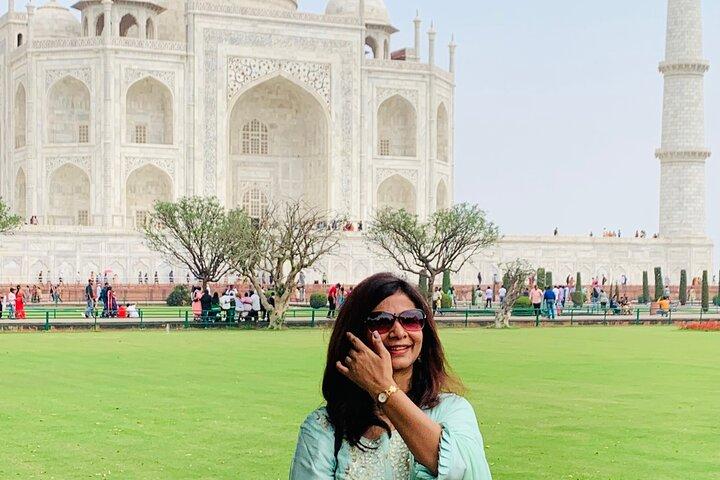 Mughal Marvels : Overnight To Taj Agra Fatehpur Sikri from Delhi （ムガル・マーベルズ：デリーからタージ・アグラ・ファテープル・シークリーに宿泊）