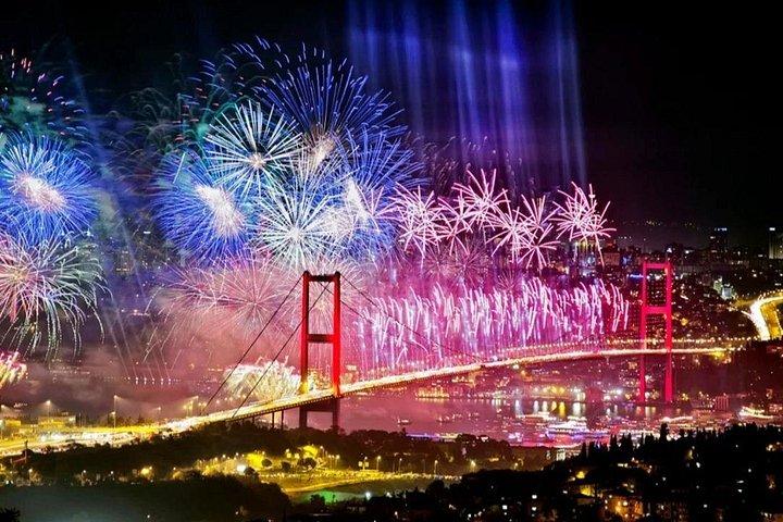 New Year Eve Cruise 2027 with Dinner at Istanbul Bosphorus