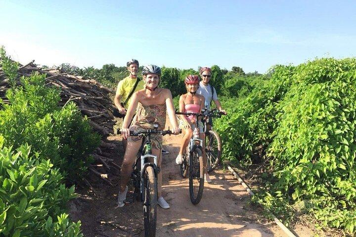Tour della città di Hanoi in moto o in bicicletta da Hoan Kiem