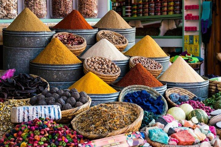 Discover Marrakesh Médina : Secret Garden & Old City