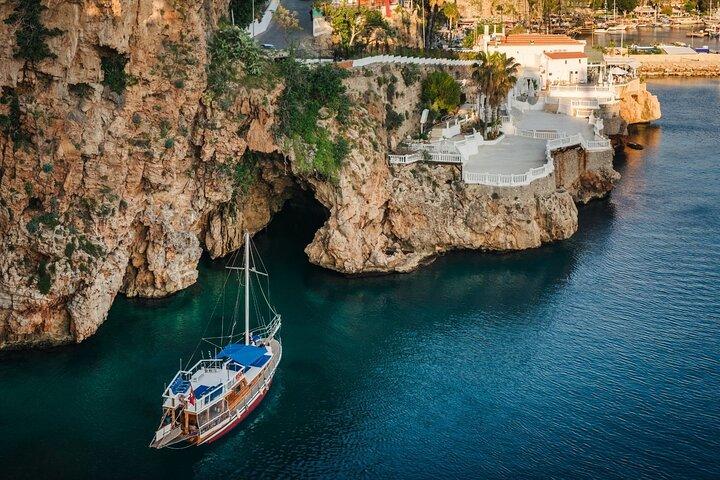 Excursão à cidade de Antalya com Cataratas Duden e Old Town