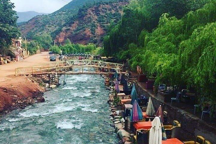 Marrakech dagstur utforska Ourika Valley Atlas Mountains 2025