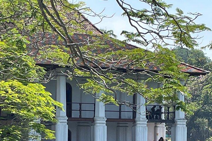 Kandy City avec un habitant