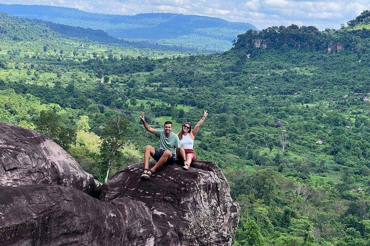 Kulen Waterfall and 1000Lingas Join-in Tour by Minivan