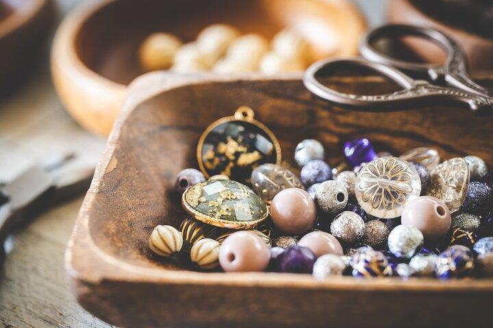 Handgemaakte Charm Sieraden Workshop in Galata