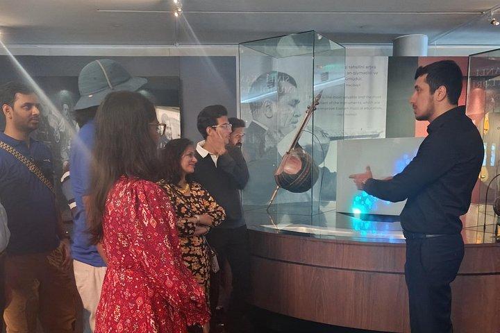 地元ガイド付きバクー市内ツアー-旧市街、炎の塔、大通り