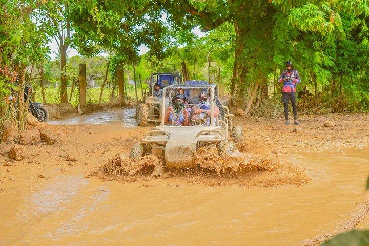 Esperienza in buggy e ATV a Punta Cana