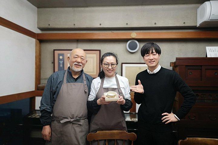 Traditionel Kintsugi Workshop med en Master Craftsman