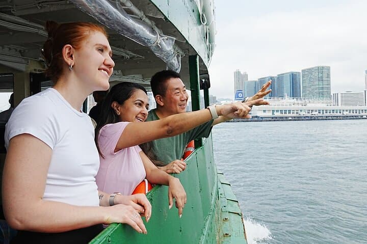 Hong Kong Layover Tour Private & Personalized with Local Guide