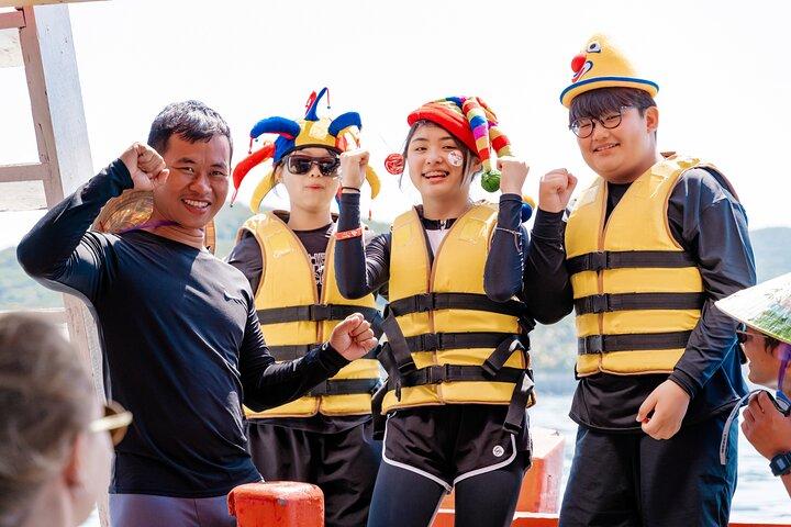 ニャチャン島巡りツアー シュノーケリングとフローティングパーティー