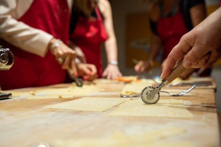 4 Hour Traditional Italian cooking Experience