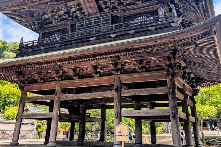 Kamakura Private Half-Day Tour with Licensed Guide – Customizable