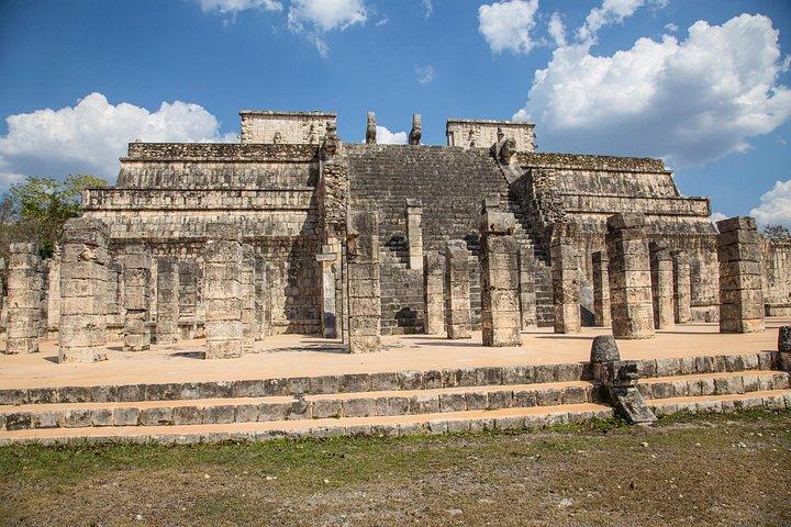 Private Experience: Chichén Itzá, Valladolid, Cenote and Buffet