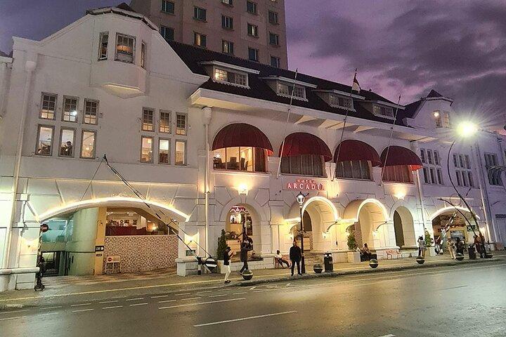 Tour della città di Surabaya Giro in jeep della città vecchia e siti iconici