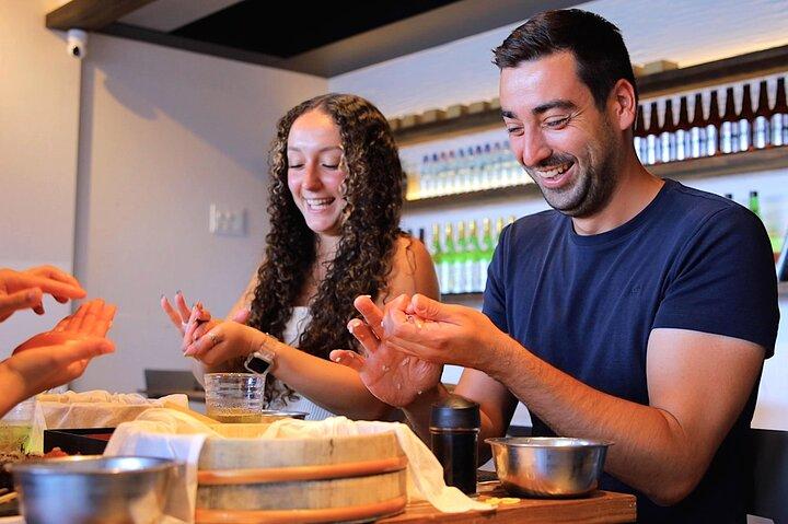 Private Sushi Making Osaka Roll und authentisches japanisches Sushi