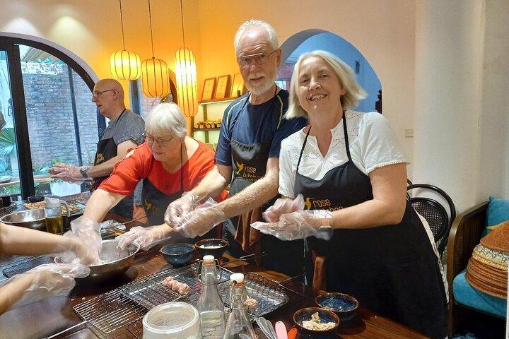 Hanoi Market & villa Cooking Class : trasferimento gratuito nel centro storico