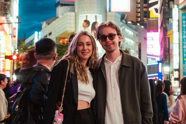 Shibuya Walking Tour: Crossing, Hidden Streets & Local Culture