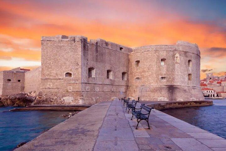 Dubrovnik Walk & Wine: Cidade Velha passeio a pé com um copo de vinho