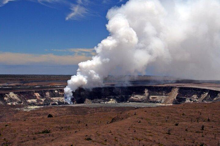 Big Island Scenic Tour: Vulcano Hilo Town Waterfall Beach & Lunch