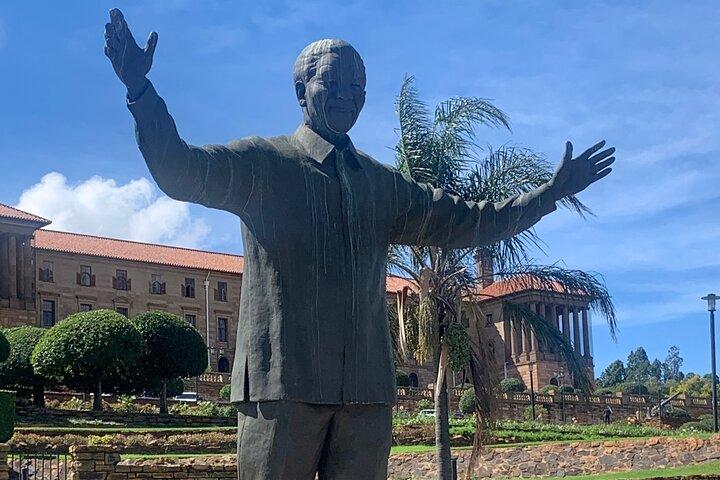 Heldag, Pretoria, Stadsrundtur,, Soweto och Apartheid museum.