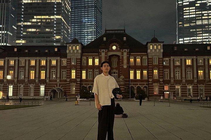 東京 : 秋葉原Eスクーターで街のランドマークを巡る