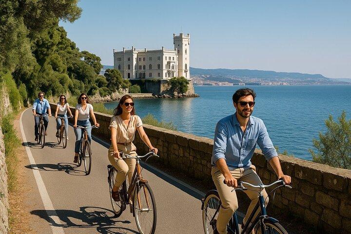Trieste E-Bike Tour: Cidade Velha, Castelo Miramare e Gelato