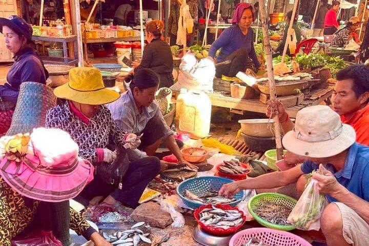Excursão à noite em Siem Reap