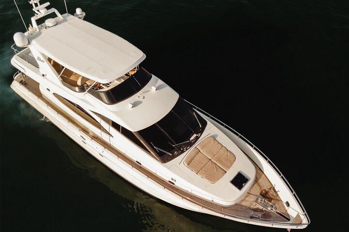 Private 70ft Azimut Yacht Day Tour & Sunset Cruise in Cartagena
