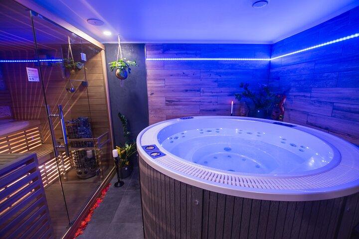 Private SPA mit Whirlpool und Sauna - BLACK ZONE
