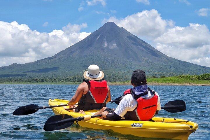 Lake Arenal Private Kayak/SUP Tour – Tudo Incluído a partir de San José