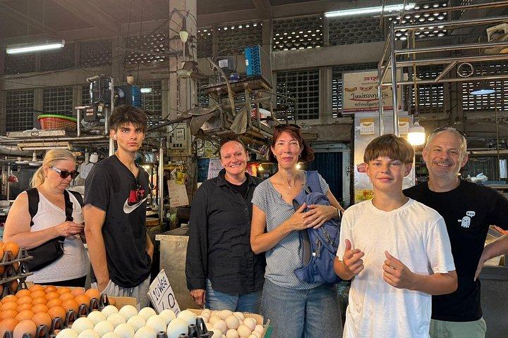 バンコク半日サイクリングツアー（運河ボートとタイランチ付き）
