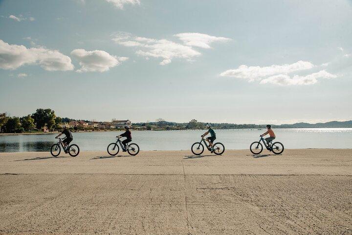 Corfu E bike Tours Cultura de aventura e degustação de vinhos