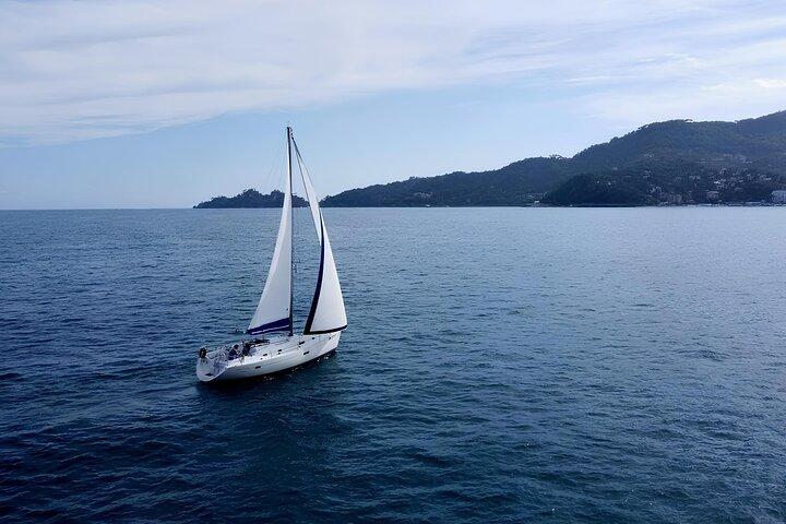 Sailing Tour with Lunch from Rapallo in the Portofino Gulf