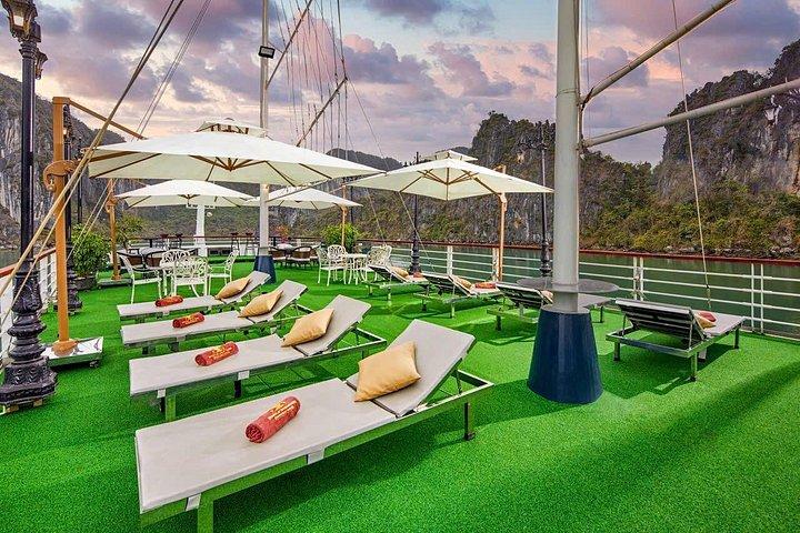 ハーキュリーズプレミアム/ラグジュアリークルーズハロン湾日帰りハノイ発