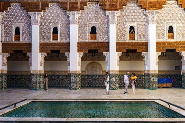 Marrakech da Casablanca con carrozza a cavallo e giro in cammello