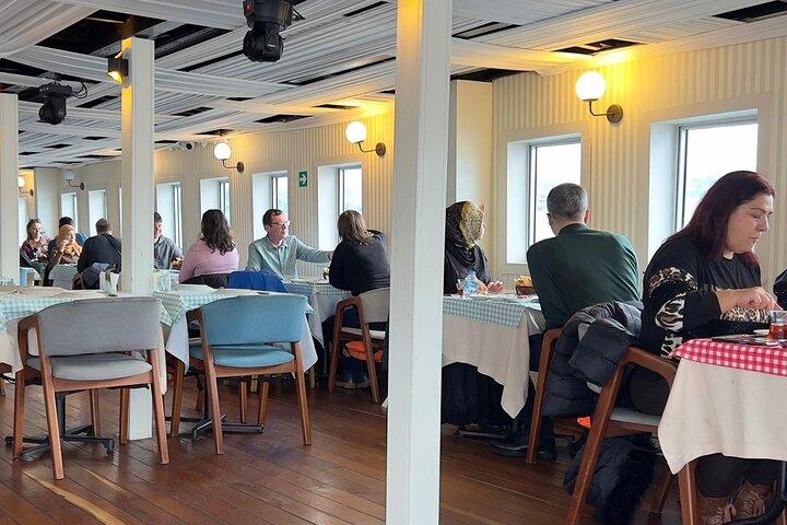 Bosphorus Breakfast Cruise With Live Music