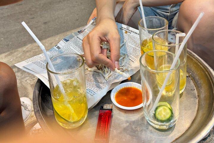 Layla HaNoi food tour