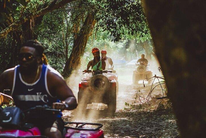 ATV-Dschungelabenteuer und Schnorcheln auf Cozumel mit Mittagessen