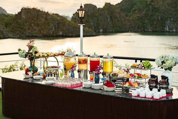 ベストセラーハノイ発ハロン＆ランハ湾豪華クルーズ2日間