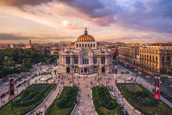 Mexico City välkomsttur : Flygplatshämtning och stadens höjdpunkter