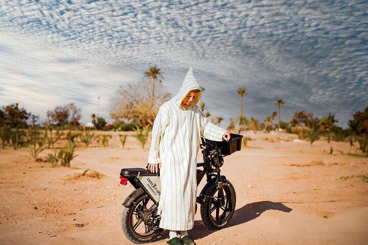 Ervaar door de straten van Marrakech per e-bike