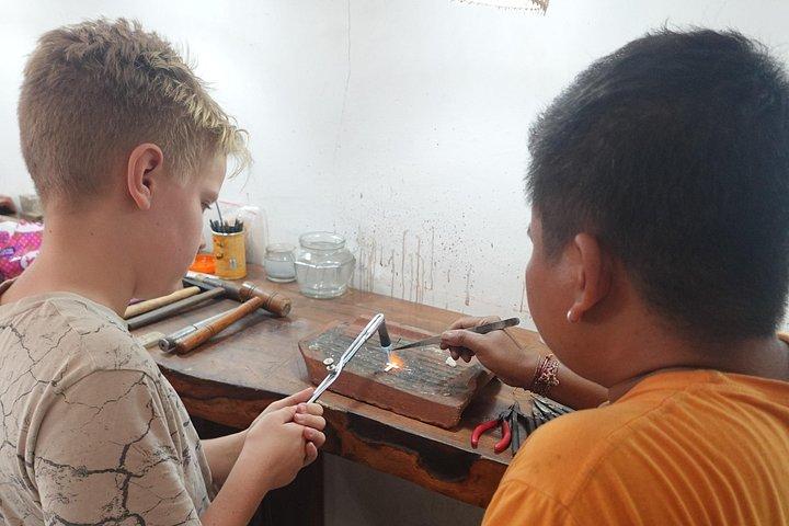 Ubud Town Center Silver Class - Erstellen Sie Ihren eigenen Silberschmuck