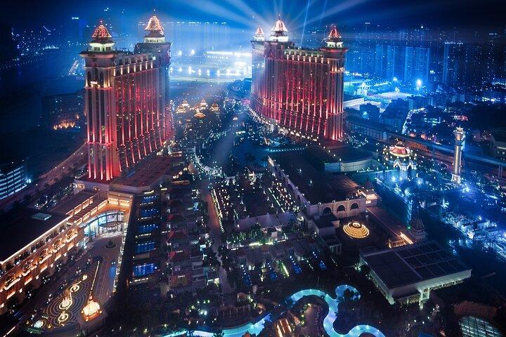 Visite nocturne de la ville de Macao|Visite privée avec chauffeur Guide local