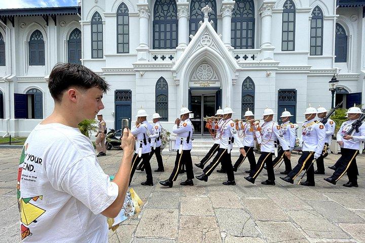 Grand Palace & Emerald Buddha Private Tour [Optional Luxury]