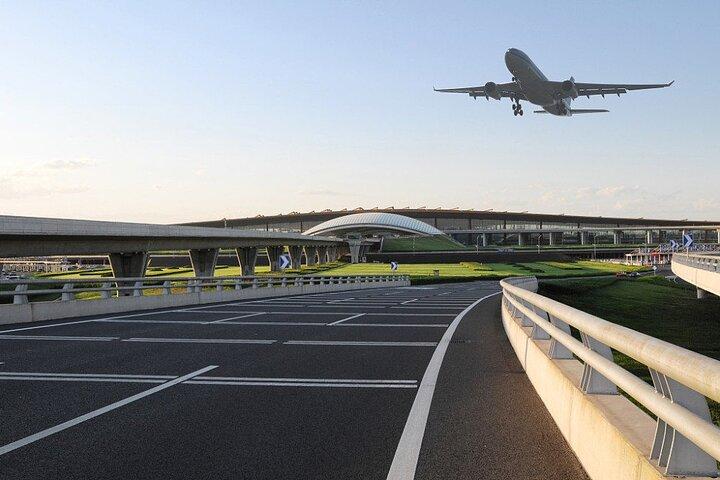 BusDa : プライベート空港レイオーバーツアーで古代長城を巡る