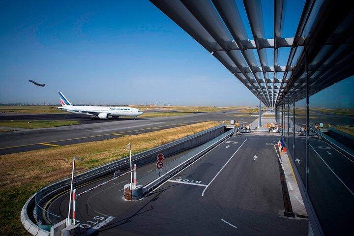 BusDa : プライベート空港レイオーバーツアーで古代長城を巡る