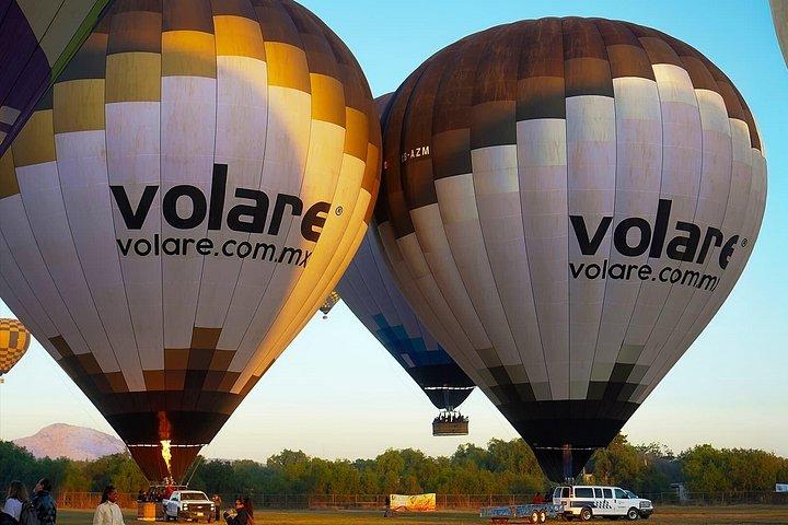 Vuelo en Globo en Teotihuacán desde Ciudad de México / Volare
